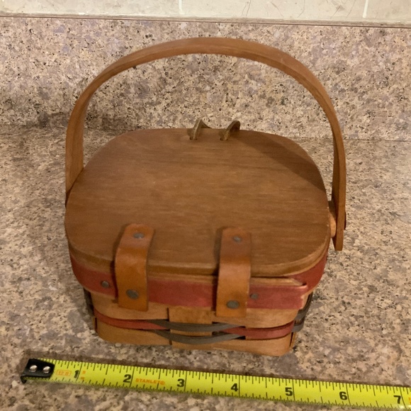 Signed Longaberger All American Incentive Basket - Picture 3 of 7